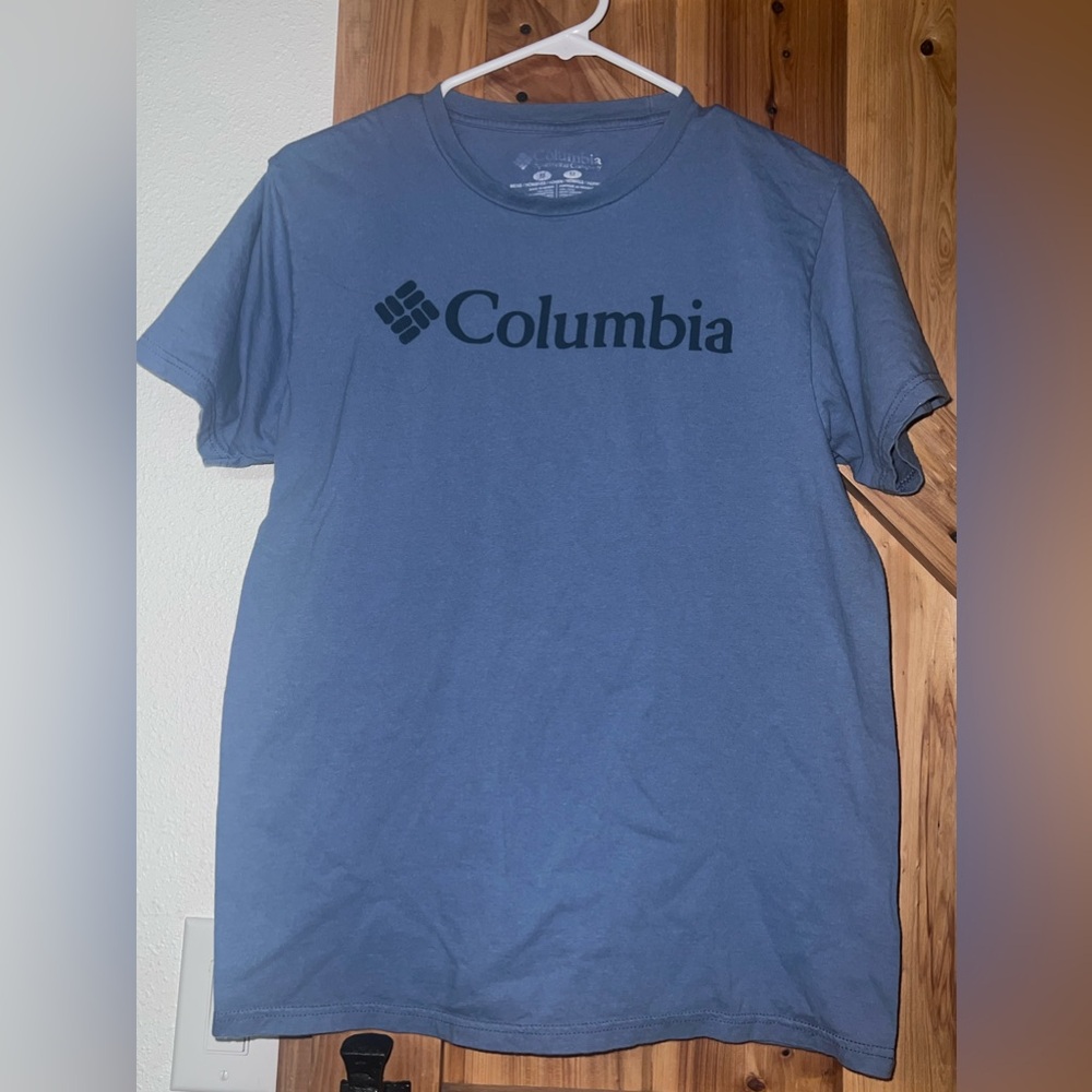Columbia tee